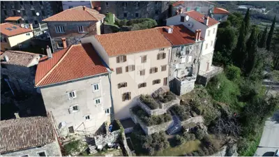 House for sale in Labin, 320 m² - 18