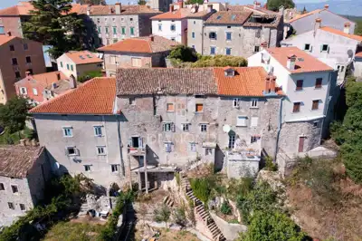 House for sale in Labin, 320 m² - 17