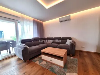 Poreč - prizemnica s bazenom, 2 km od mora - 10