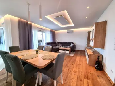 Poreč - prizemnica s bazenom, 2 km od mora - 17