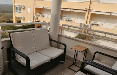Stan 130 m², Zambratija, pogled na more i 130 m od plaže
