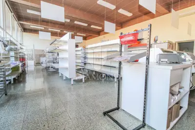 Umag, Miete von Geschäftsräumen 269 m² in einer touristischen Siedlung - 7