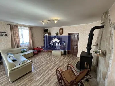 Stan 153 m², Pula - Šijana, 2 stana i terasa 50 m²