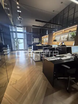 Poslovni prostor 114 m², Trstenik Split - reprezentativna lokacija - 2