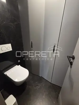 Poslovni prostor 114 m², Trstenik Split - reprezentativna lokacija - 12