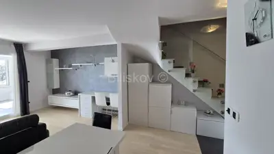Trosoban dvoetažni stan, 1.red do mora - 7