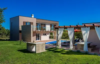 Labin - vila s bazenom i wellness objektom