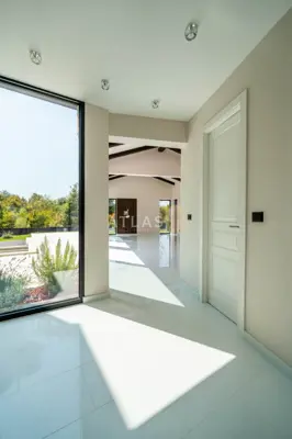 Poreč, okolica | vila s bazenom u slijepoj ulici - 16