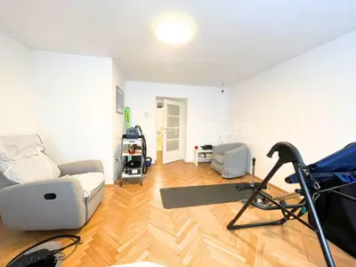 Stan 71 m², Donji grad - trosoban, lift i loggia - 7