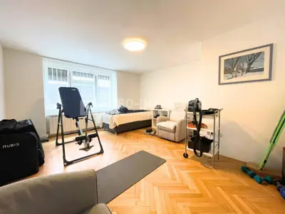 Stan 71 m², Donji grad - trosoban, lift i loggia - 8