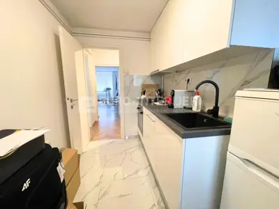 Stan 71 m², Donji grad - trosoban, lift i loggia - 14