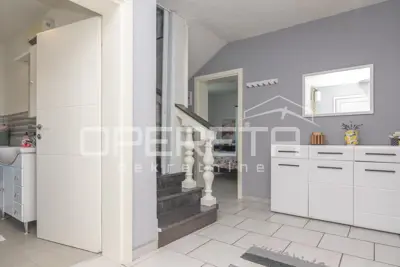 House for sale in Dugo Selo - Centar, 330 m² - 7