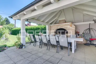 House for sale in Dugo Selo - Centar, 330 m² - 20