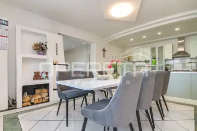 House for sale in Dugo Selo - Centar, 330 m² - 8