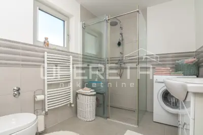 House for sale in Dugo Selo - Centar, 330 m² - 4