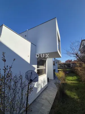 House 186 m², Zadar - Novi Bokanjac, 2 roof terraces