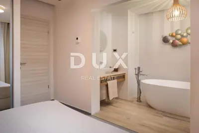 Villa 289 m², Podaca - 70 m vom Meer und Meerblick - 19