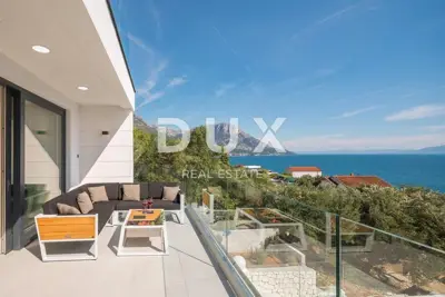 Villa 289 m², Podaca - 70 m vom Meer und Meerblick - 2