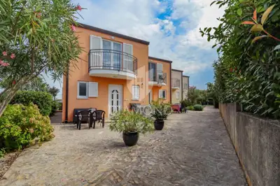 Poreč, surroundings, terraced house with a spacious yard! - 2
