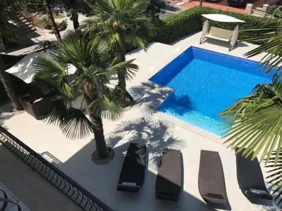 Haus 150 m², Malinska - Pool und großes Grundstück - 14