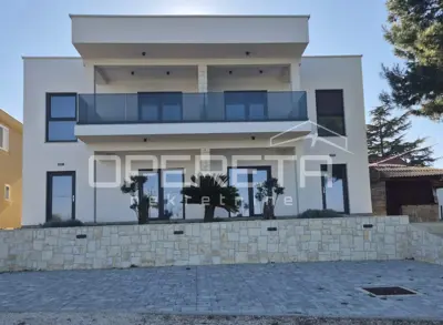 Wohnung zum Kauf in Neviđane, 139 m²