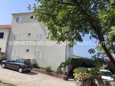 Haus in Rogoznica, Zentrum, Blick auf das Meer und Marina Frapa - 6