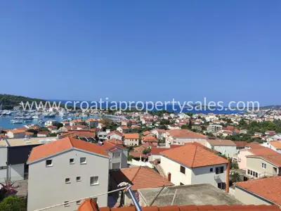 Haus in Rogoznica, Zentrum, Blick auf das Meer und Marina Frapa - 8