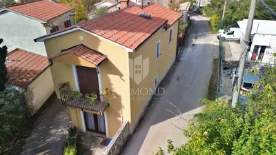 House 160 m², Labin - quiet settlement and yard 600 m² - 3