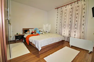 House 160 m², Labin - quiet settlement and yard 600 m² - 16