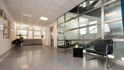Gewerbeimmobilie zur Miete in Folnegovićevo naselje, 2000 m² - 5