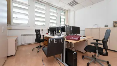 Gewerbeimmobilie zur Miete in Folnegovićevo naselje, 2000 m² - 13