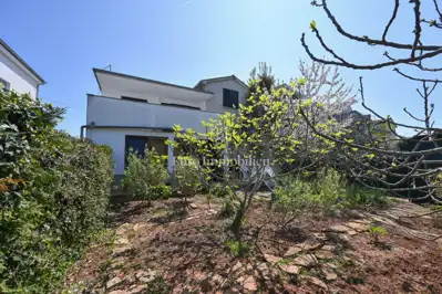 Novigrad - kuća s okućnicom, 200 m od mora - 2