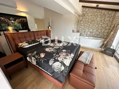 House for sale in Poljane, 328 m² - 21