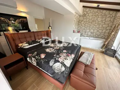 House for sale in Poljane, 328 m² - 15