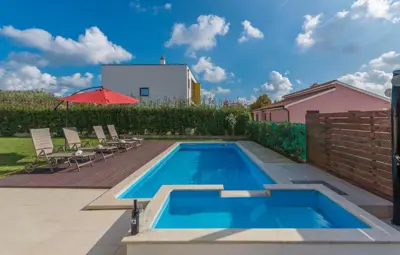 Excellent house with pool, Poreč, Istra - 2