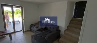 Haus 90 m², Juršići - Pool und großes Grundstück - 11