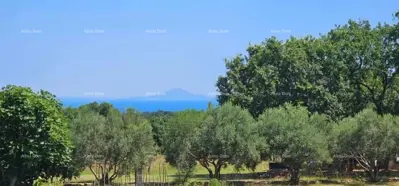 Prodaje se građevinsko zemljište s pogledom na more, Peruški
