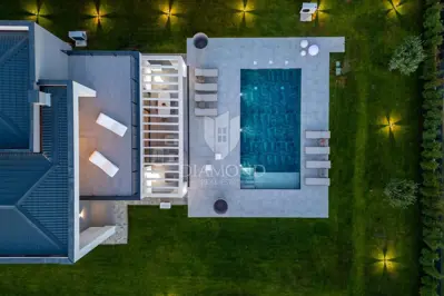 Vila 310 m², Svetvinčenat - blizu centra i bazen 10 x 5 m - 19