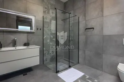 Vila 310 m², Svetvinčenat - blizu centra i bazen 10 x 5 m - 7