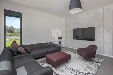 Vila 310 m², Svetvinčenat - blizu centra i bazen 10 x 5 m - 4