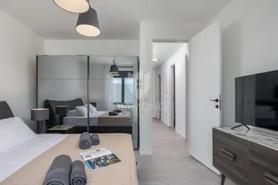Vila 310 m², Svetvinčenat - blizu centra i bazen 10 x 5 m - 8
