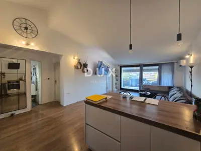 ISTRA, VALBANDON, FAŽANA - Spacious apartment in an excellent location - 9