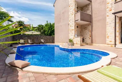 House for sale in Malinska, 330 m² - 7
