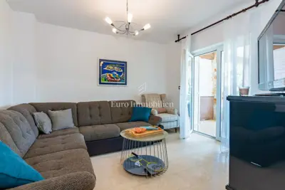 House for sale in Malinska, 330 m² - 12