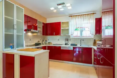 House for sale in Malinska, 330 m² - 18