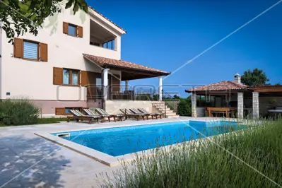 House for sale in Štokovci, 249 m² - 2