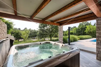 House for sale in Štokovci, 249 m² - 19