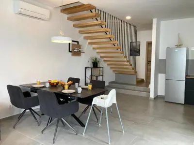 House with pool, Busoler near Pula, 3 km from the sea - 15