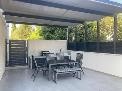 House with pool, Busoler near Pula, 3 km from the sea - 8