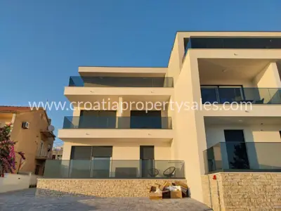 Stan, Šibenik, 63 m², 2-soban, 310 954 € - 9